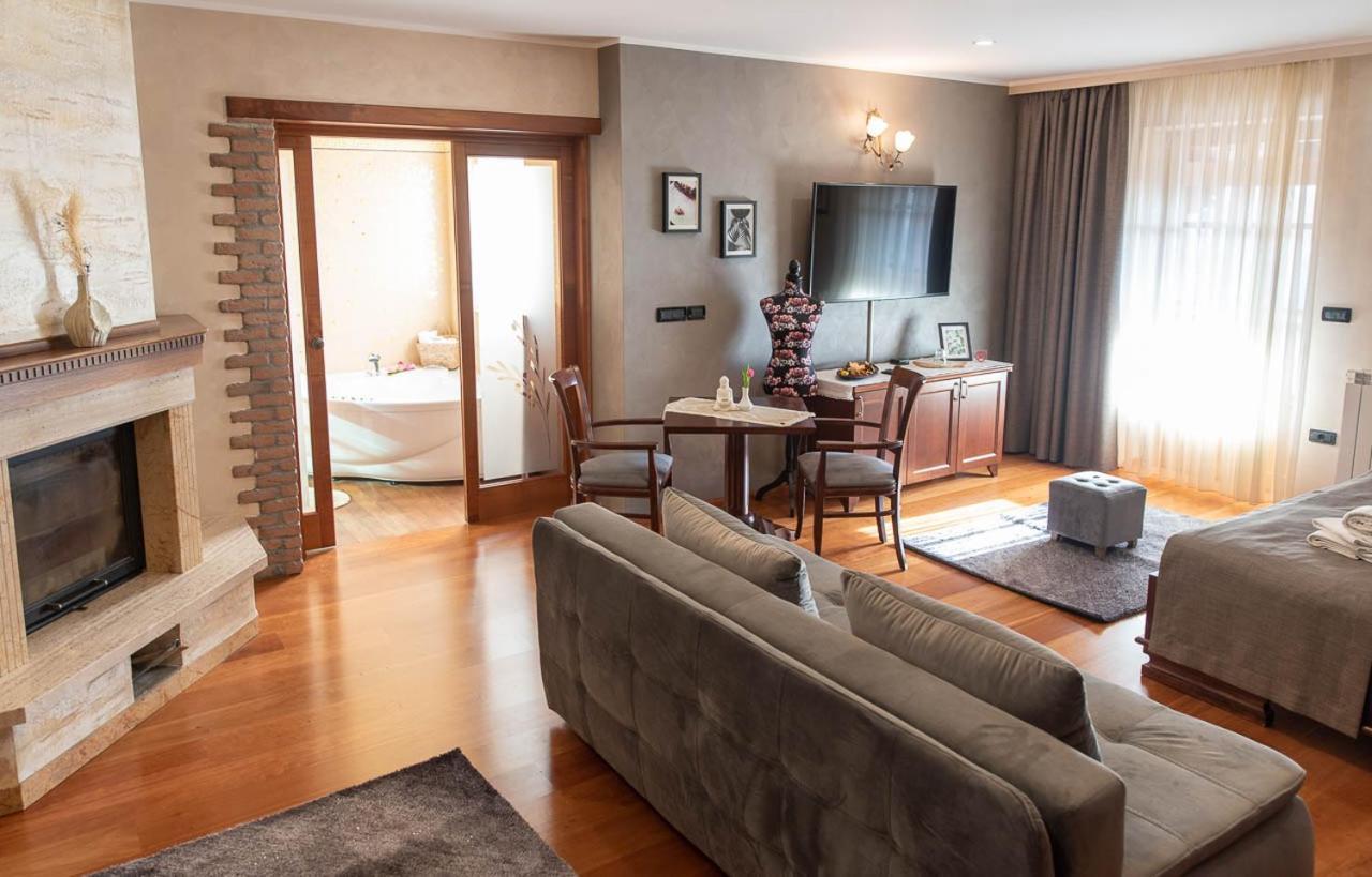 Hotel Domacija Pri Damjanu Kozina Exteriér fotografie